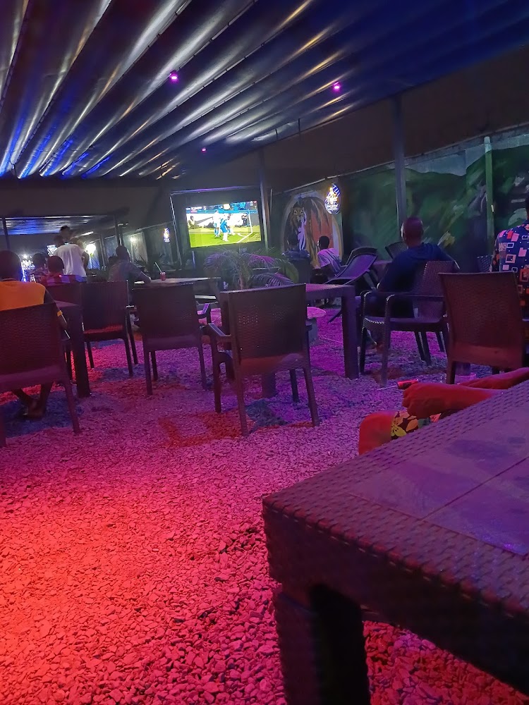 Tiger bar Uyo photo 3